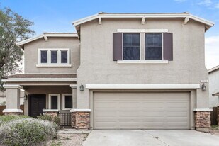7014 S 40th Ln in Phoenix, AZ - Building Photo
