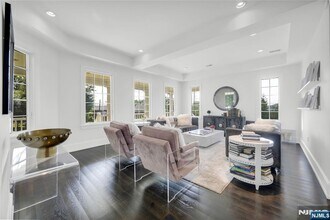 71 W Linden Ave in Englewood, NJ - Building Photo - Building Photo