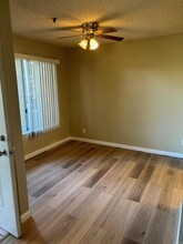 2077 Lakeridge Cir-Unit -204 D in Chula Vista, CA - Building Photo - Building Photo