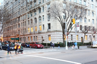 1016 Fifth Ave in New York, NY - Foto de edificio - Building Photo