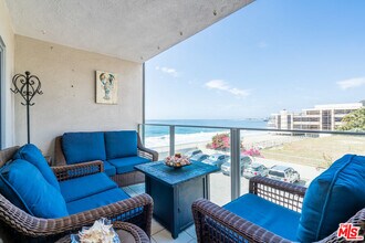 22548 Pacific Coast Hwy-Unit -207 in Malibu, CA - Building Photo - Building Photo