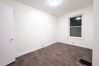 265 Center St in Elgin, IL - Building Photo - Building Photo