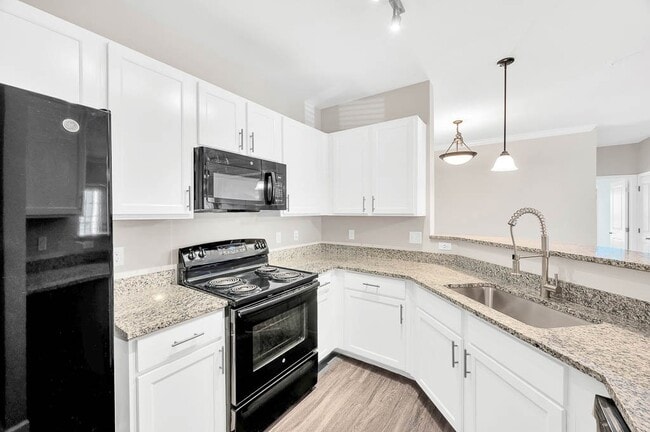 Creekside Apartment Homes in Broken Arrow, OK - Foto de edificio - Building Photo