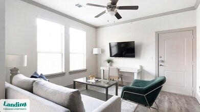 12500 Shadowglen Trce in Manor, TX - Building Photo - Building Photo