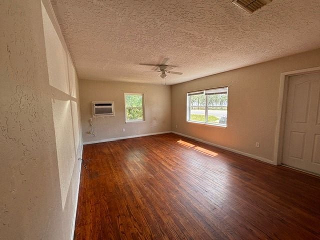 property at 1901 N Kepler Rd