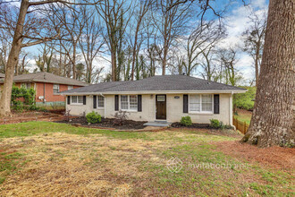 1692 Valencia Rd in Decatur, GA - Building Photo - Building Photo