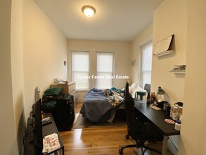 92 L St, Unit 2 in Boston, MA - Building Photo - Building Photo