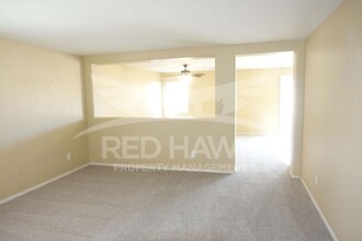 10562 N 116th Ln in Youngtown, AZ - Foto de edificio - Building Photo