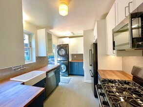 2437 Arthur St in Los Angeles, CA - Foto de edificio - Building Photo