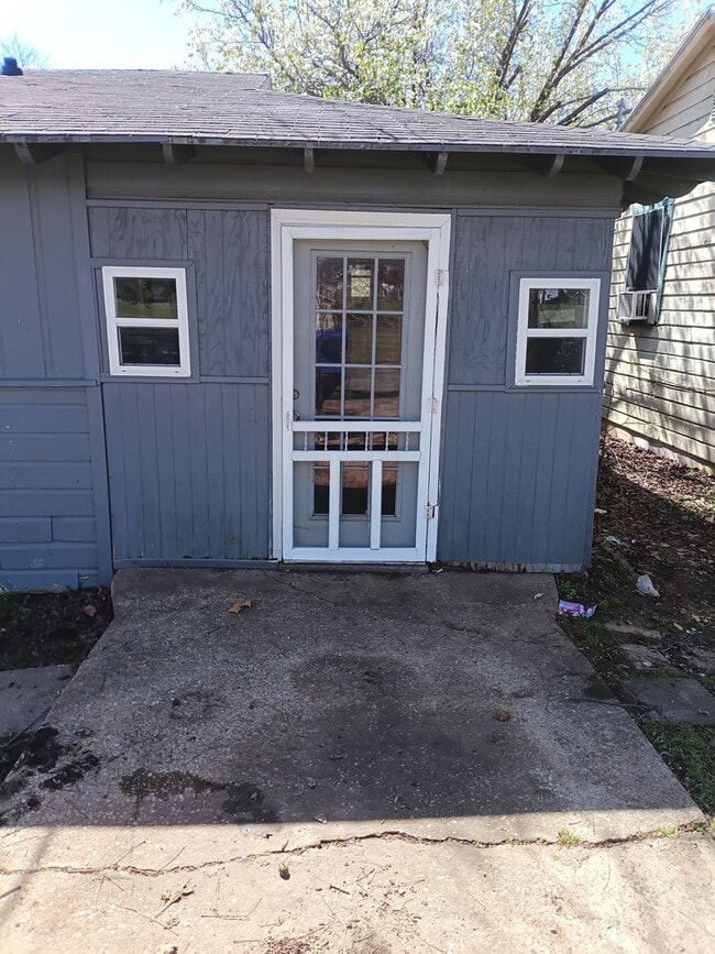 632 E Sears St in Denison, TX - Building Photo - Building Photo