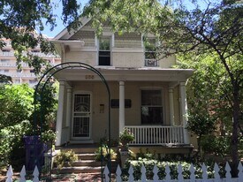 956 N Emerson St in Denver, CO - Building Photo