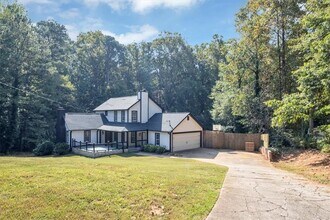 172 Oak Forest Dr in Smyrna, GA - Building Photo - Building Photo
