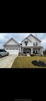 6933 Daybreak Dr in Cincinnati, OH - Building Photo