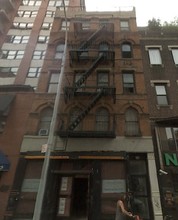 68 W Third St in New York, NY - Building Photo - Building Photo