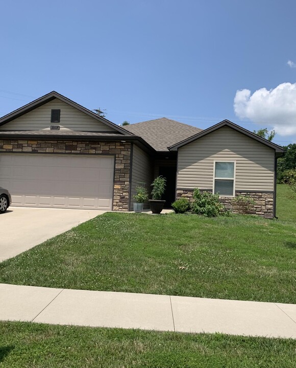 3507 Timber Run Dr in Columbia, MO - Building Photo