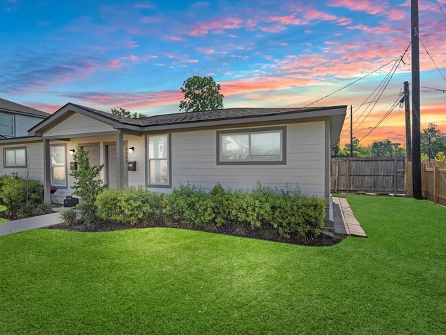 property at 2202 Solo St