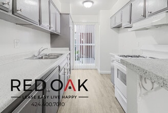 615 Erie St, Unit 116 in Pomona, CA - Foto de edificio - Building Photo