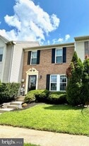 111 Foxchase Dr in Glen Burnie, MD - Building Photo
