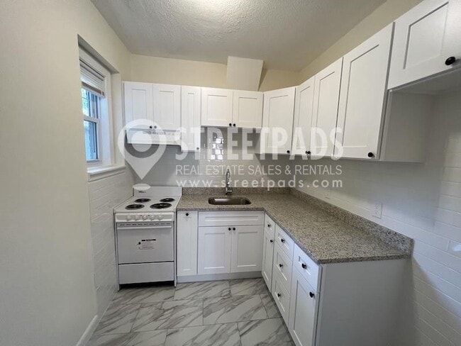property at 2018 Commonwealth Ave