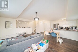 247 Zenith Private in Ottawa, ON - Building Photo - Building Photo