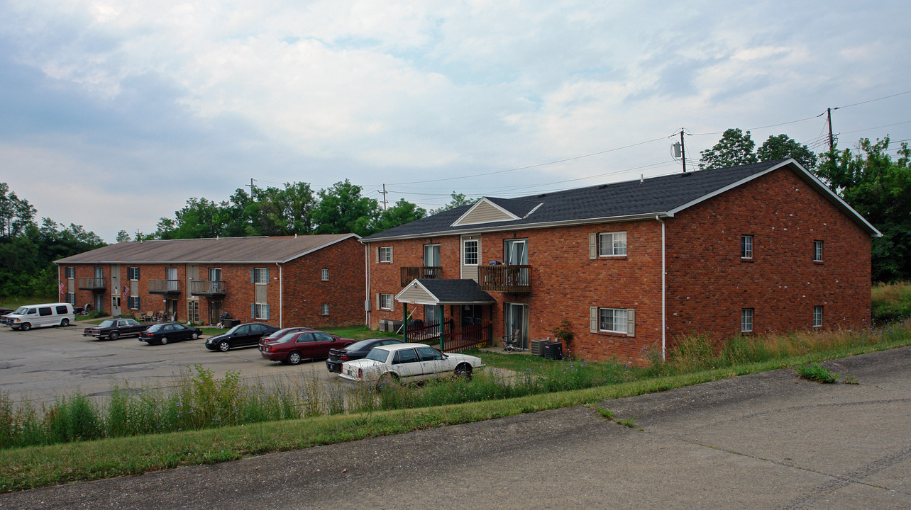 Rocky View Apartments in Highland Heights, KY - Building Photo