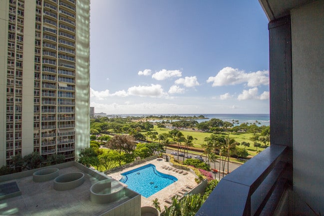 1330 Ala Moana Blvd, Unit 908 in Honolulu, HI - Building Photo - Building Photo