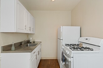 Alexander’s Place at 1625 H Street in Sacramento, CA - Foto de edificio - Interior Photo