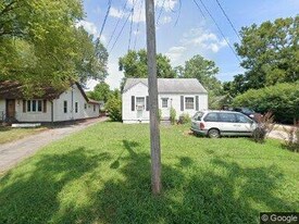 616 W 9th St in Columbia, TN - Building Photo