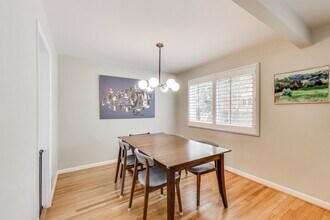 11601 Georgetowne Ct in Potomac, MD - Building Photo - Building Photo