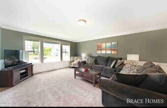 717 Wild Flower Dr in Wayland, MI - Foto de edificio - Building Photo