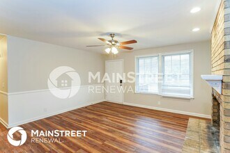 242 Iris Dr in Hendersonville, TN - Building Photo - Building Photo