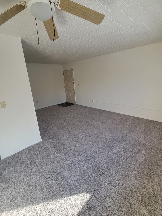 Crafton Broadhead Apartments in Crafton, PA - Building Photo - Building Photo