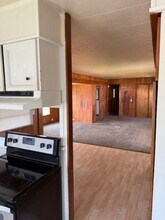 17330 Honor Hwy in Interlochen, MI - Foto de edificio - Building Photo