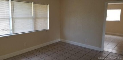 1922 McKinley St-Unit -1A in Hollywood, FL - Building Photo - Building Photo
