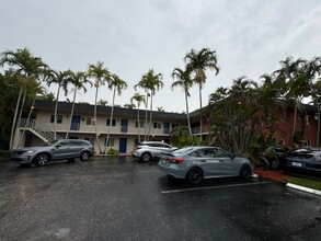 100 SW 9th St in Fort Lauderdale, FL - Building Photo - Interior Photo