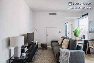 30 Otis St in San Francisco, CA - Building Photo