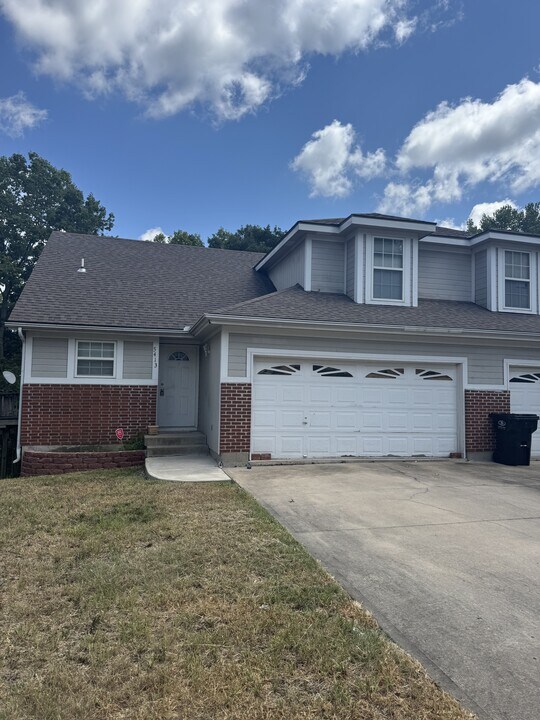 5413 Oxford Ave in Raytown, MO - Building Photo