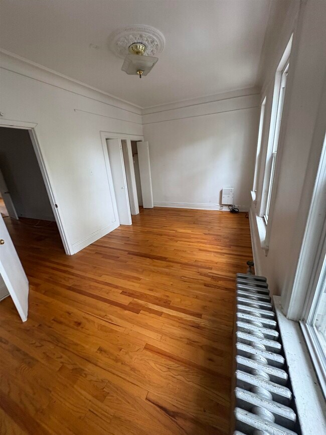 191 Belvidere Ave in Jersey City, NJ - Building Photo - Building Photo