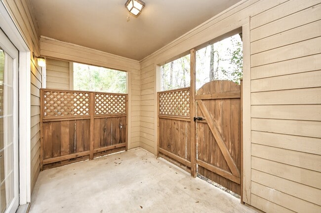 property at 66 Scarlet Woods Ct