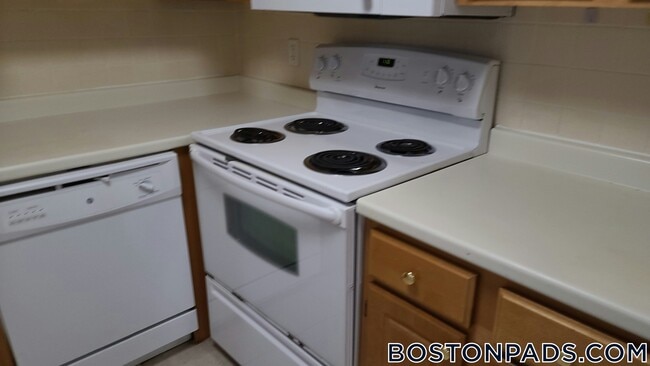 245 Main St, Unit 62 in Watertown, MA - Building Photo - Building Photo