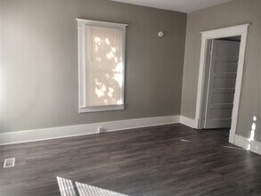 229 Hiawatha Ave in Louisville, KY - Building Photo - Building Photo