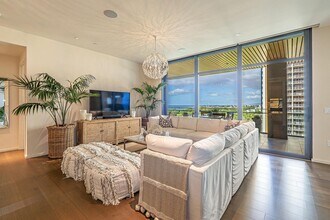 1388 Ala Moana Blvd in Honolulu, HI - Foto de edificio - Building Photo