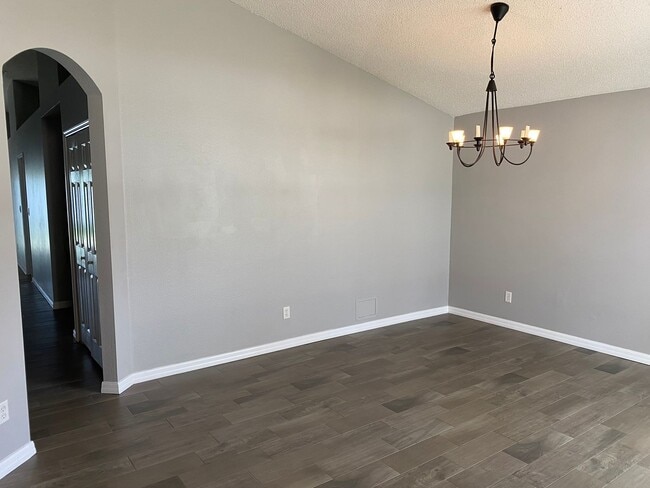 4102 Waltham Forest Dr in Tavares, FL - Building Photo - Building Photo