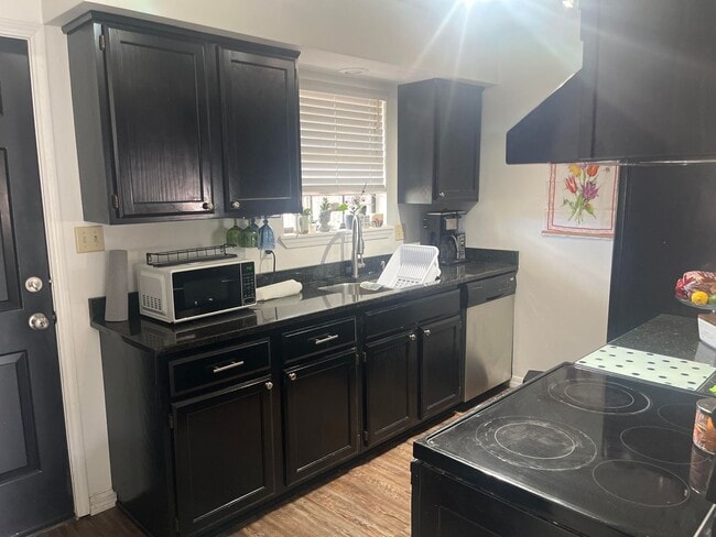 1405 University Dr in Russellville, AR - Building Photo - Building Photo