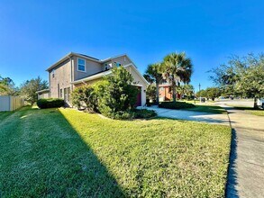 4627 Tramanto Ln in Zephyrhills, FL - Building Photo - Building Photo