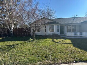 1328 Goldenrod Pl in Nampa, ID - Building Photo - Building Photo
