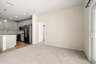 2 Stratton Dr in Woburn, MA - Building Photo - Building Photo