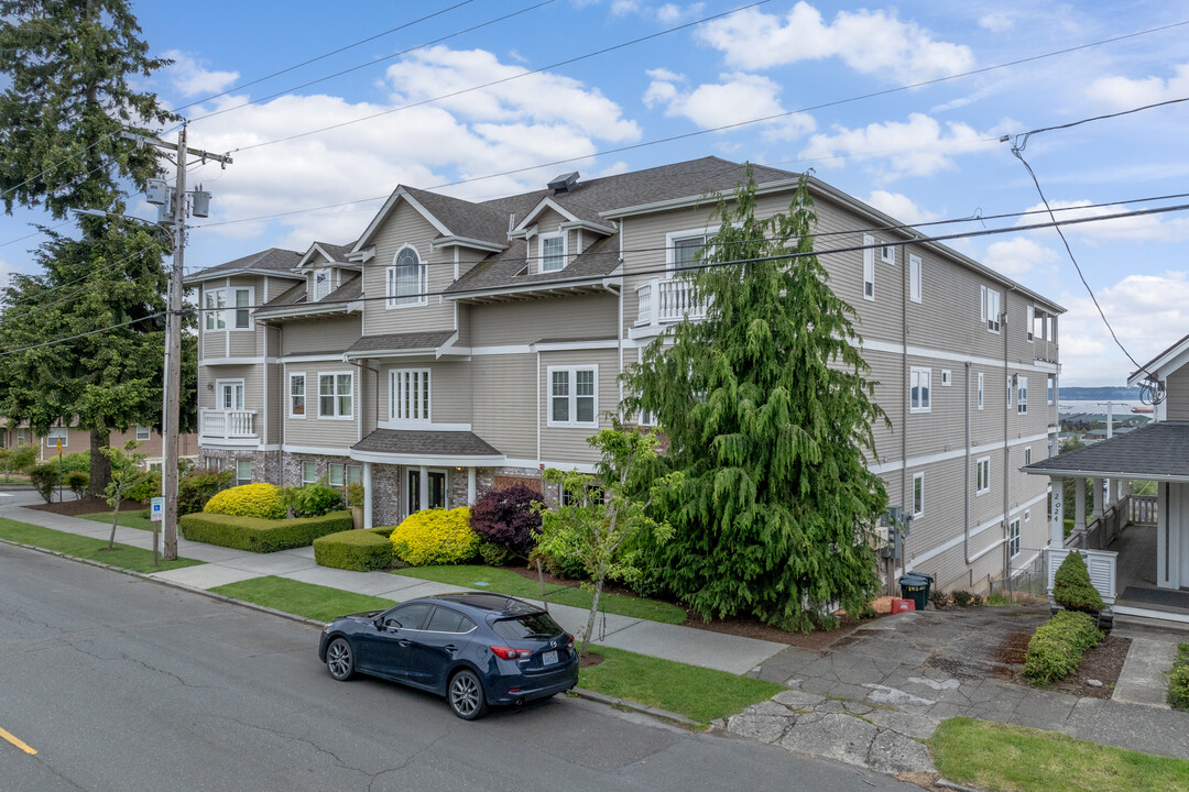 2030 Grand Ave in Everett, WA - Foto de edificio