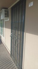 2511 Edison Ave in Sacramento, CA - Building Photo - Building Photo