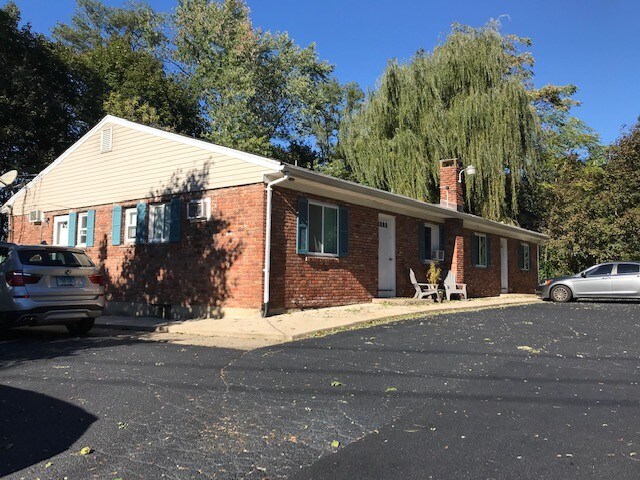 481 Christian Herald Rd in Valley Cottage, NY - Building Photo